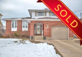 St. Catharines, L2P 3K9, 4 Bedrooms Bedrooms, ,2 BathroomsBathrooms,Detached,Sold,17 Stonegate Drive,1036